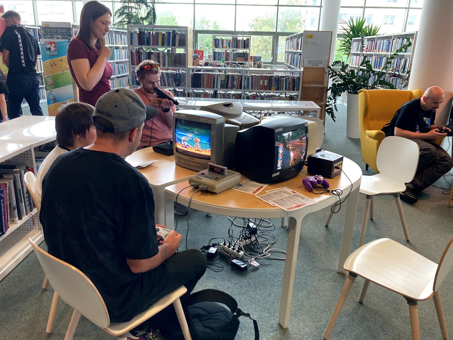 Strefa Retro Graty w przestrzeni biblioteki podczas NerdFest